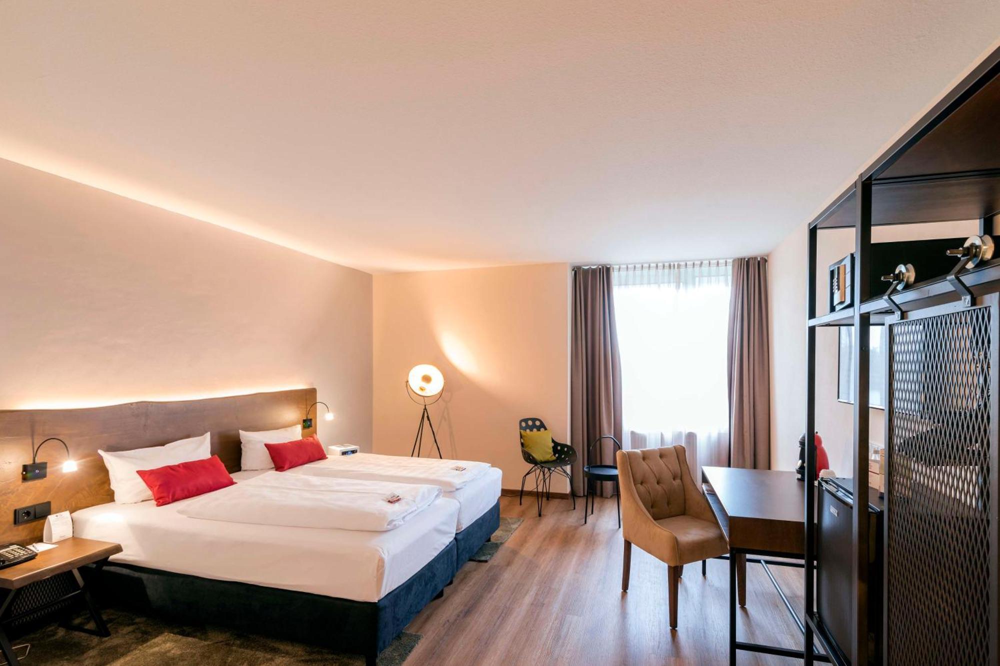Best Western Plus Palatin Kongresshotel Wiesloch Bagian luar foto